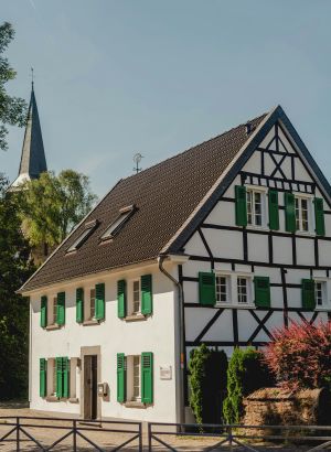 Sabine Olah Immobilienmaklerin in Hemsbach, Fachwerkhaus